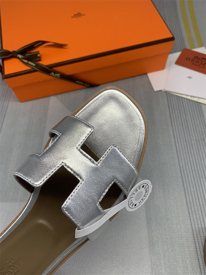 METALLIC SILVER H-CUT SLIDE SANDALS