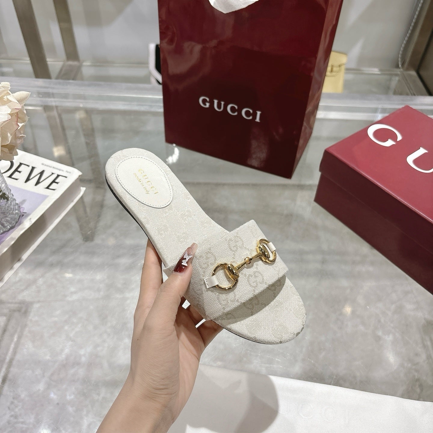 WHITE PATTERNED METAL DETAIL SLIDE SANDALS