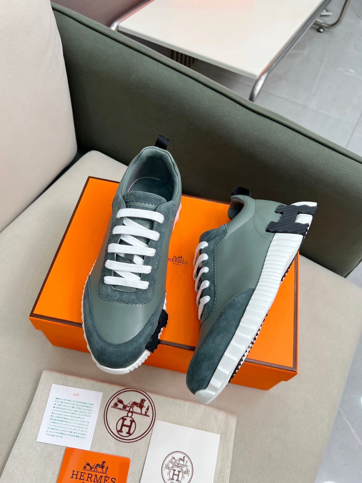 PREMIUM TWO-TONE SUEDE & LEATHER DESIGNER SNEAKERS