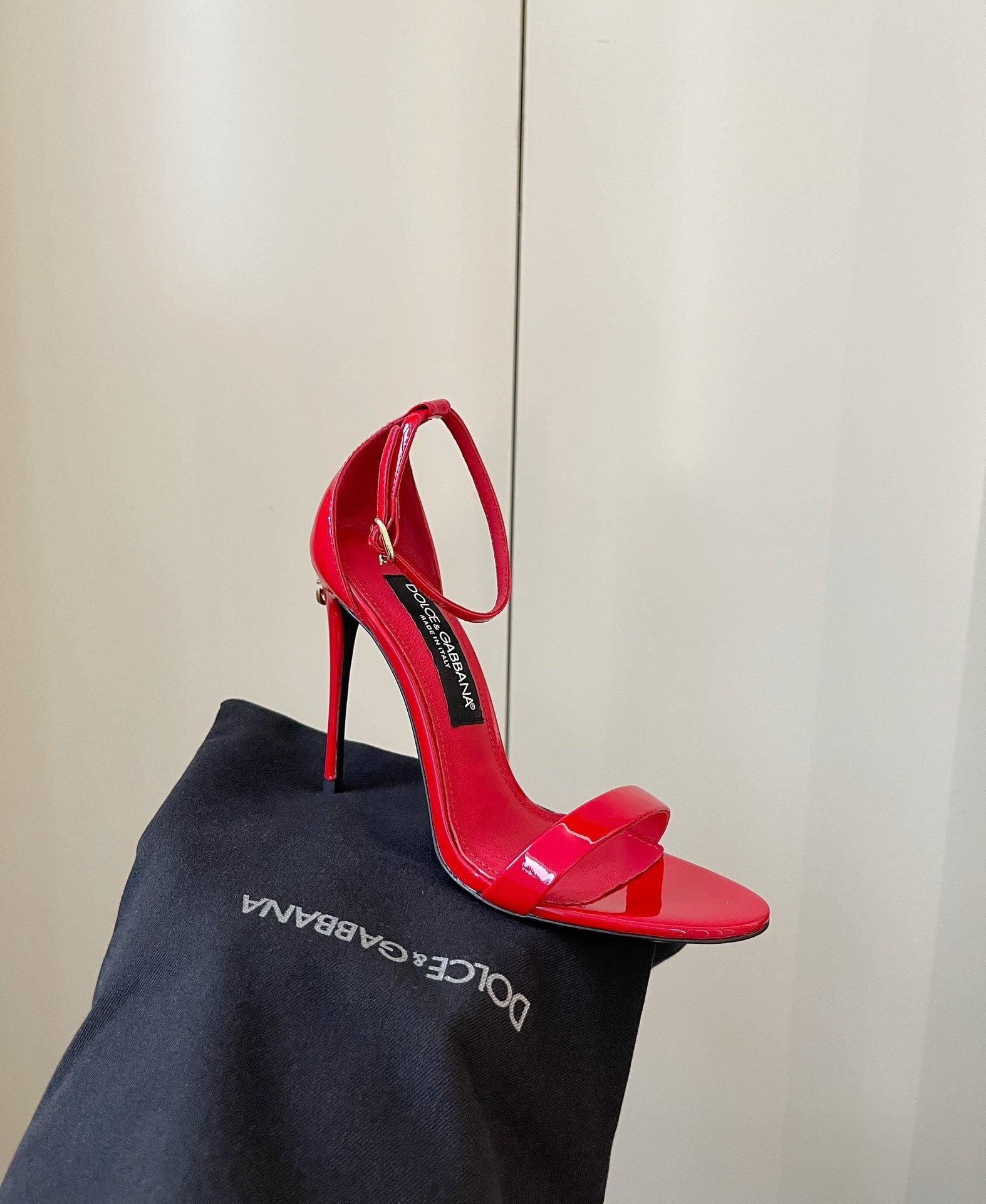 RED PATENT STRAPPY HEELS