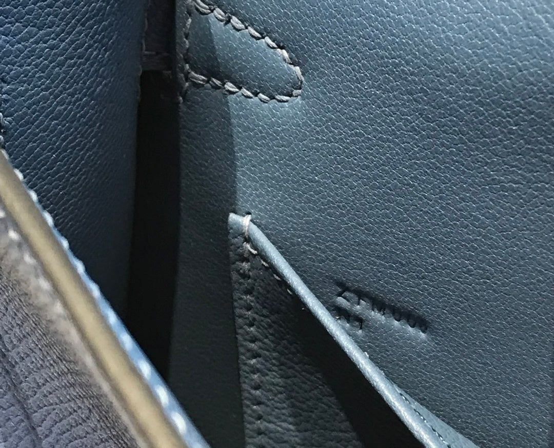 STRUCTURED TOP-HANDLE HANDBAG