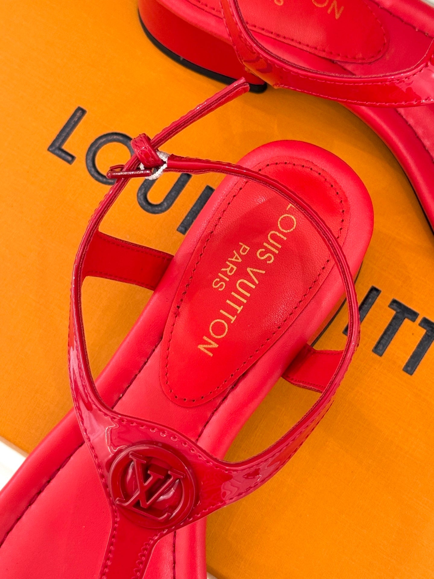 PATENT T-STRAP MEDALLION SANDALS – RED