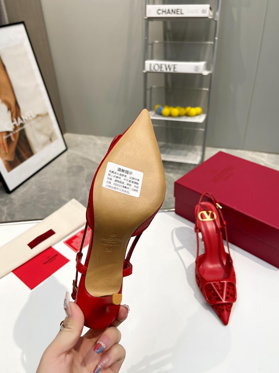 POINTED TOE SLINGBACK HEELS – RED CUTOUT DETAIL WITH STATEMENT BUCKLE