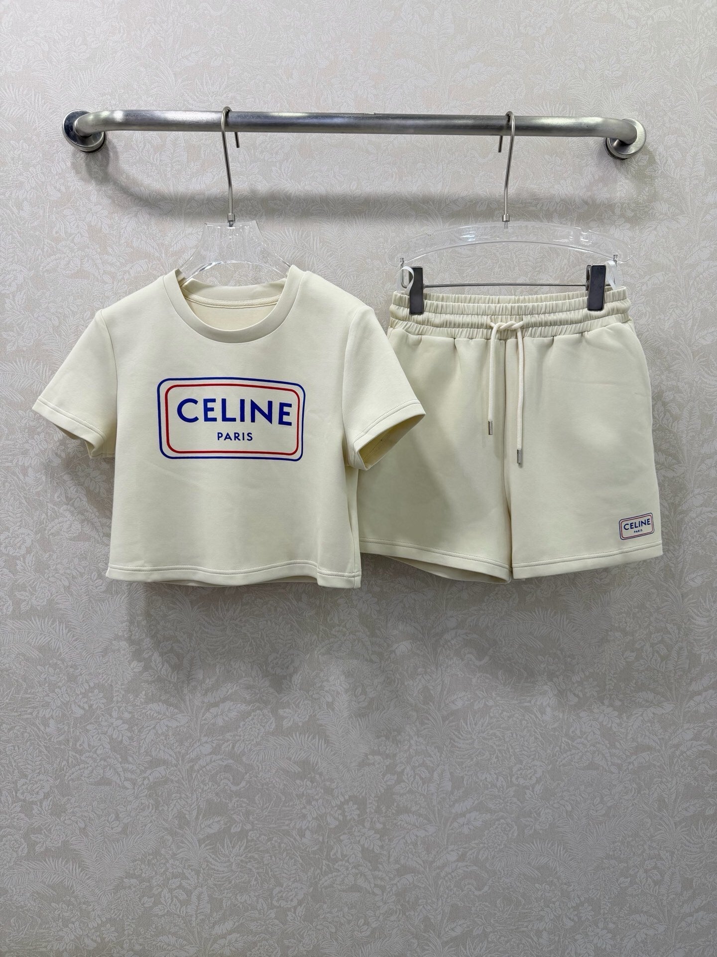 CREAM TWO-PIECE LOUNGE SET – T-SHIRT & SHORTS