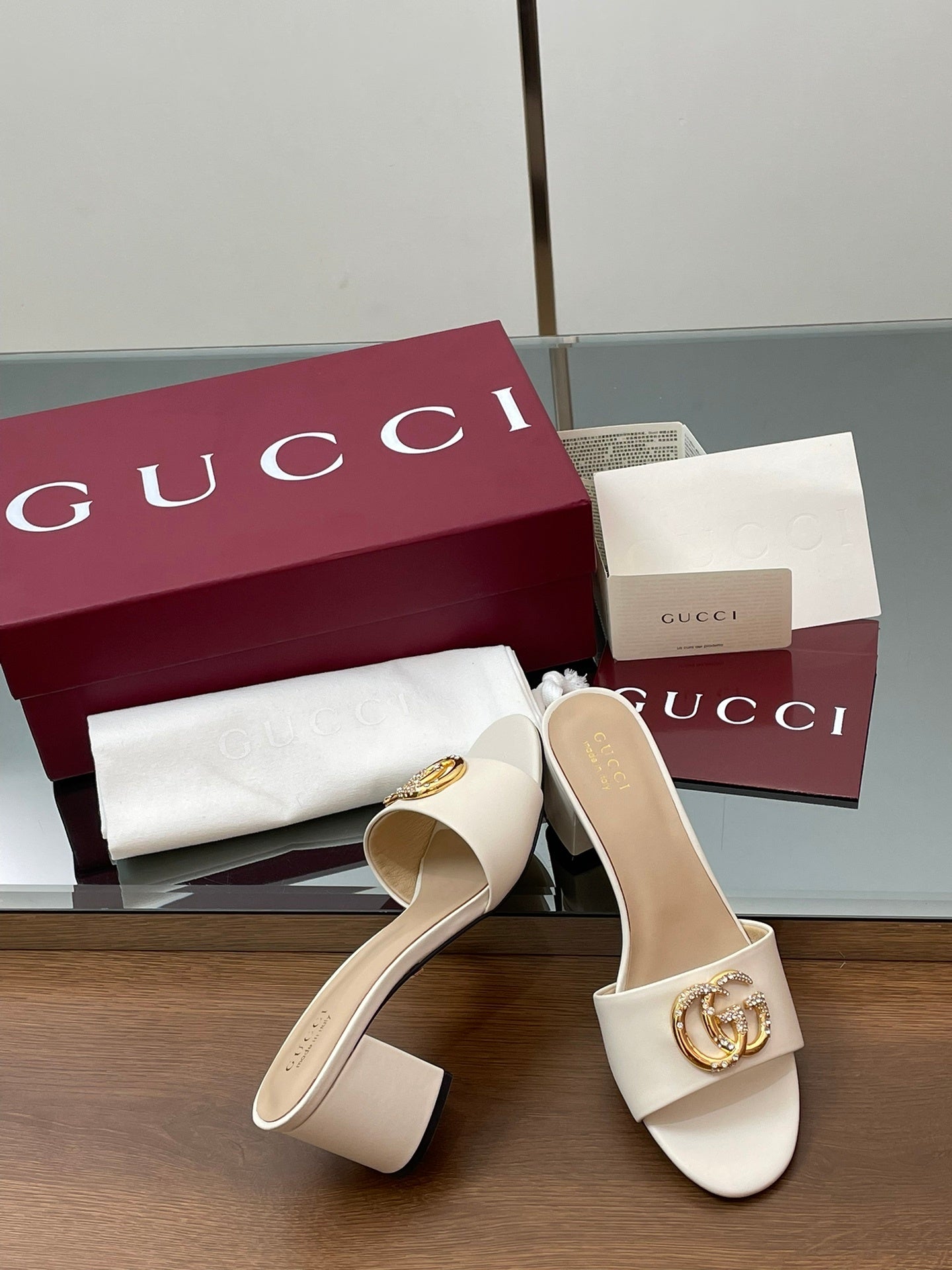 IVORY MID-HEEL LOGO SLIDES