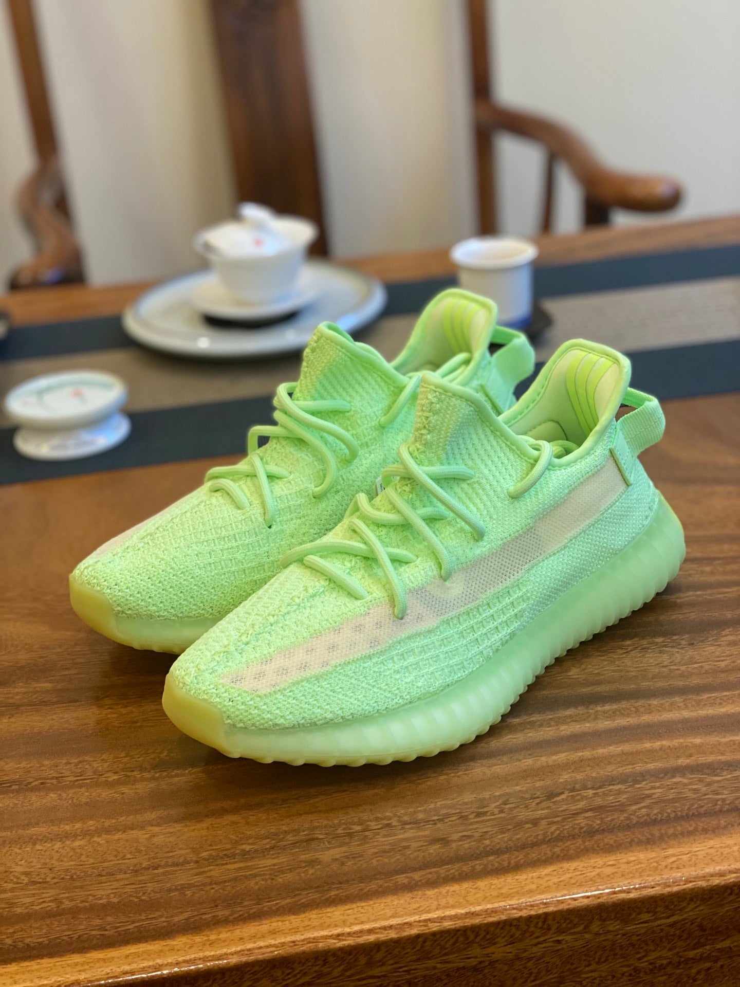 UNISEX BREATHABLE KNIT LOW-TOP SNEAKERS – LIGHT GREEN