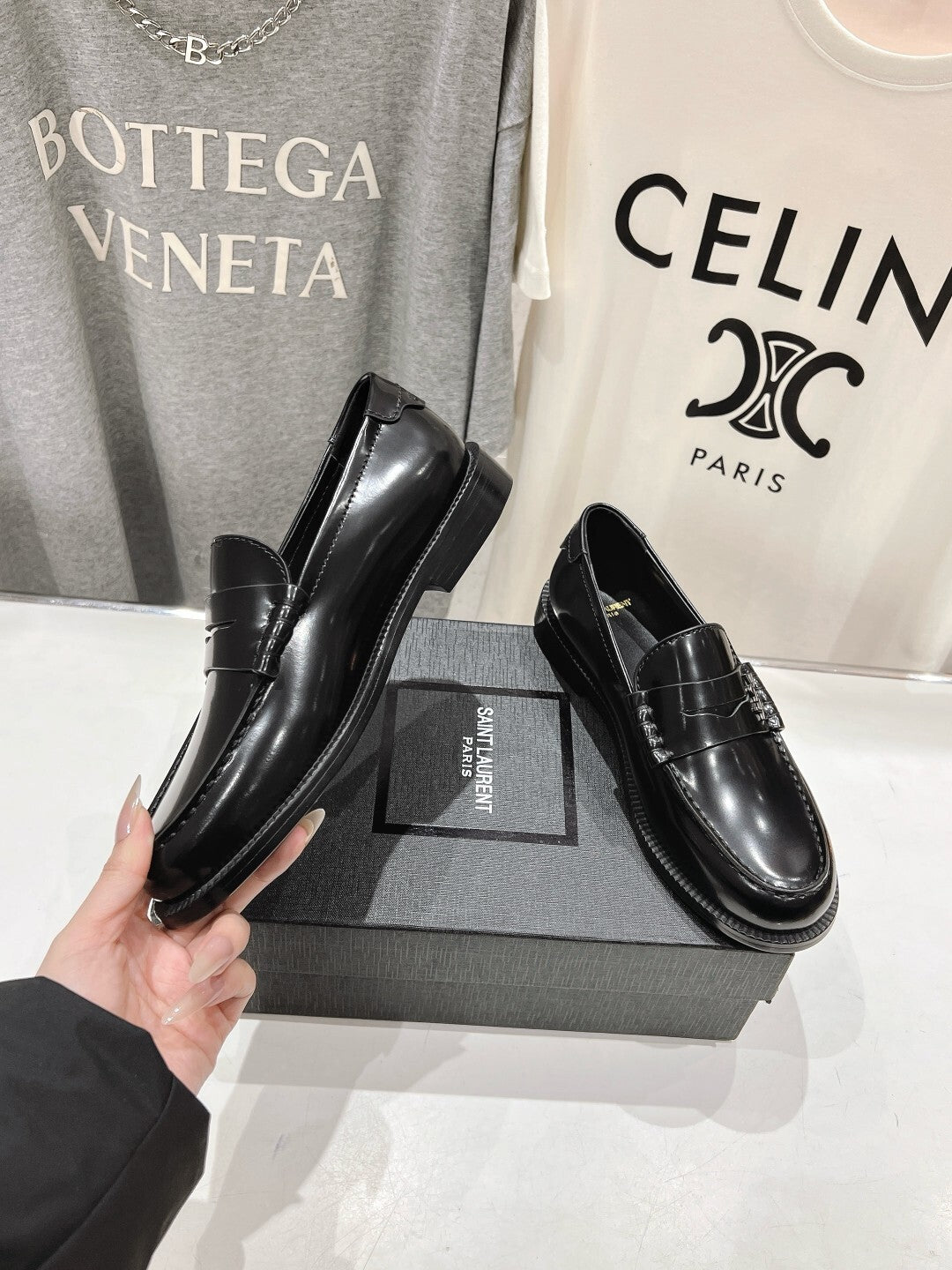 CLASSIC LEATHER PENNY LOAFERS