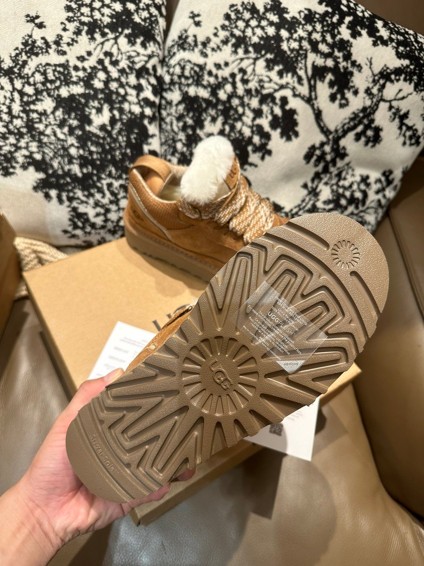 COZY PLATFORM SNEAKERS – CAMEL