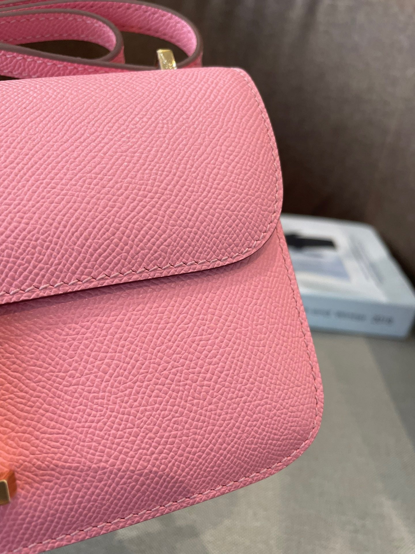 PINK STRUCTURED CROSSBODY BAG