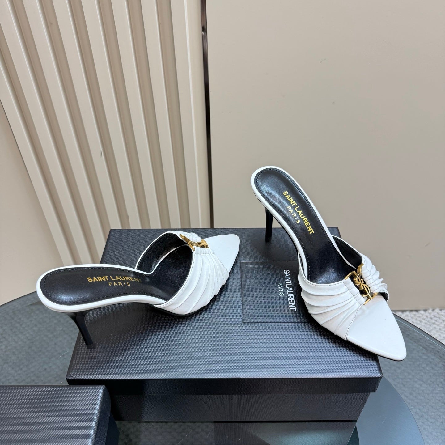 ELEGANT HEELED MULES