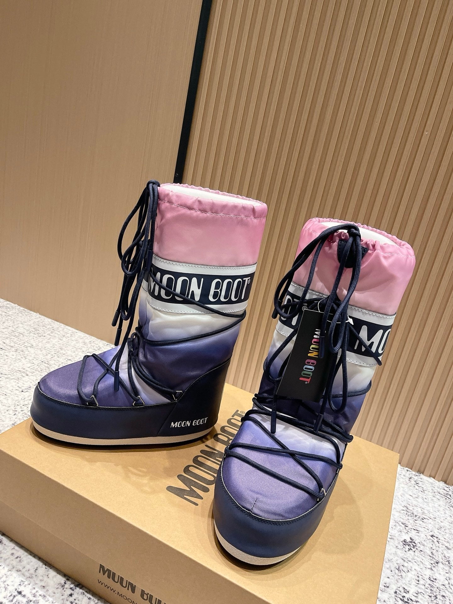 MULTICOLOR PADDED WINTER BOOTS WITH FAUX FUR LINING