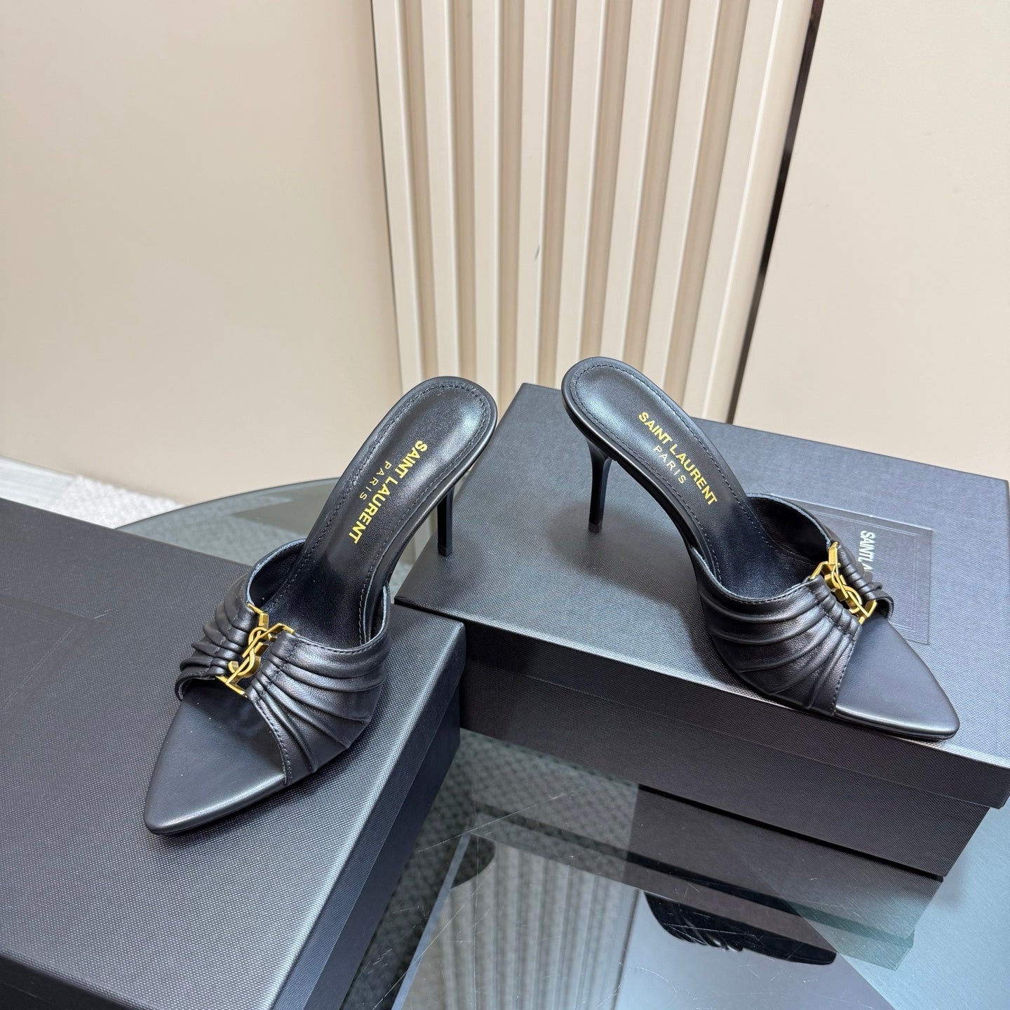 ELEGANT HEELED MULES