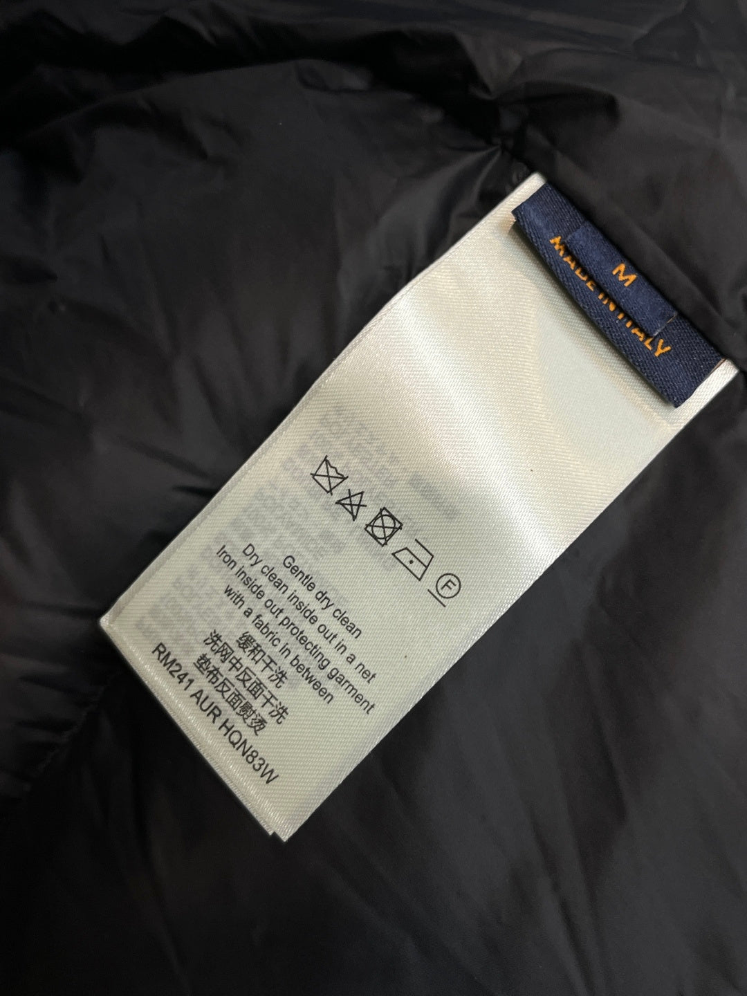 BLACK PADDED PUFFER JACKET WITH HIGH COLLAR