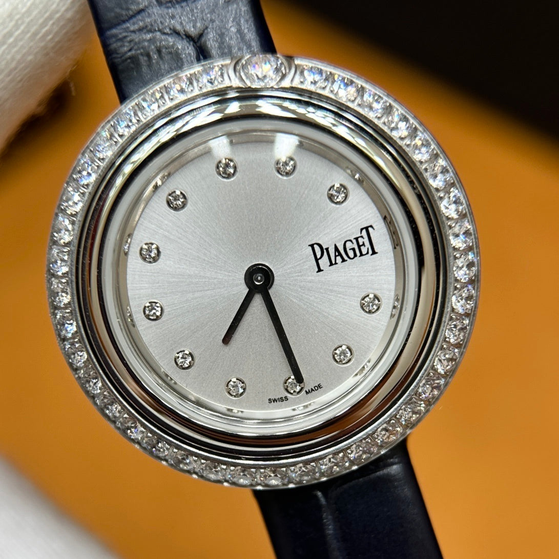 ELEGANT DIAMOND DIAL LEATHER WATCH
