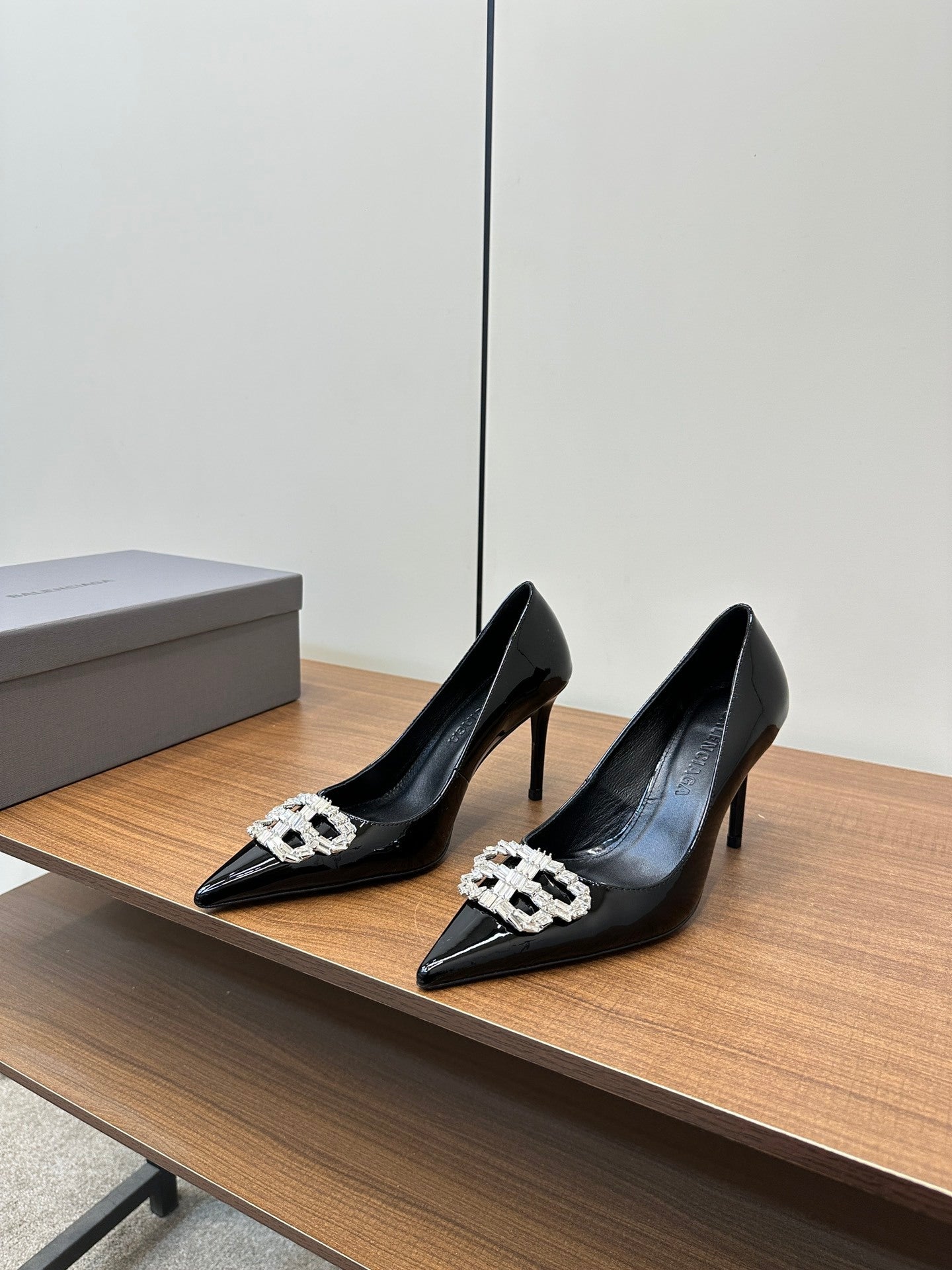 BLACK PATENT CRYSTAL POINTED HEELS