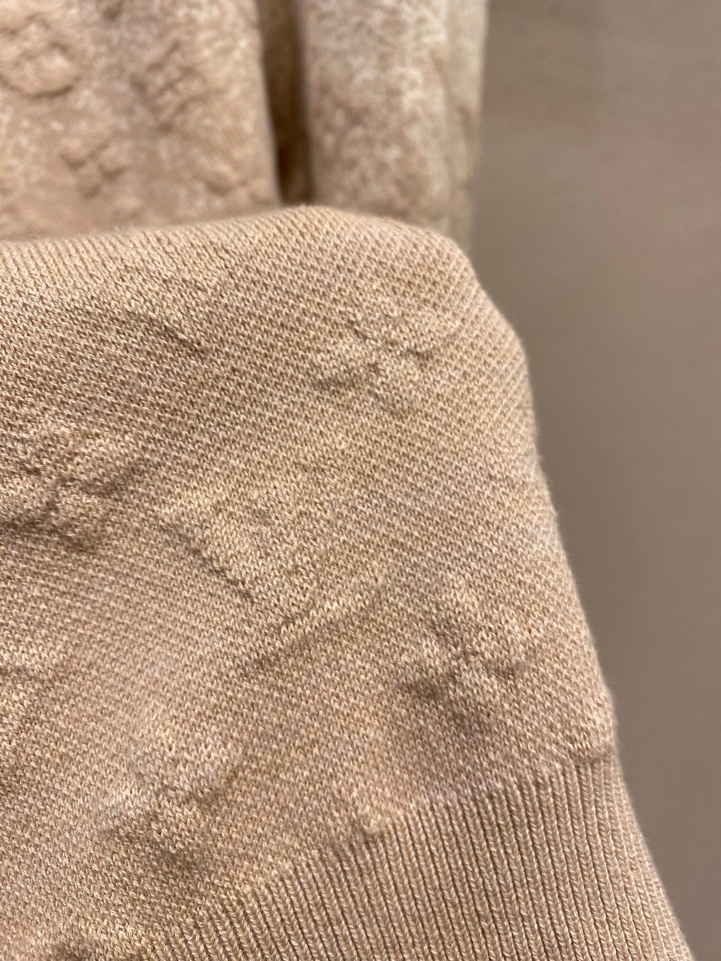 STRUKTURIERTER JACQUARD-RUNDSCHNELLPULLOVER