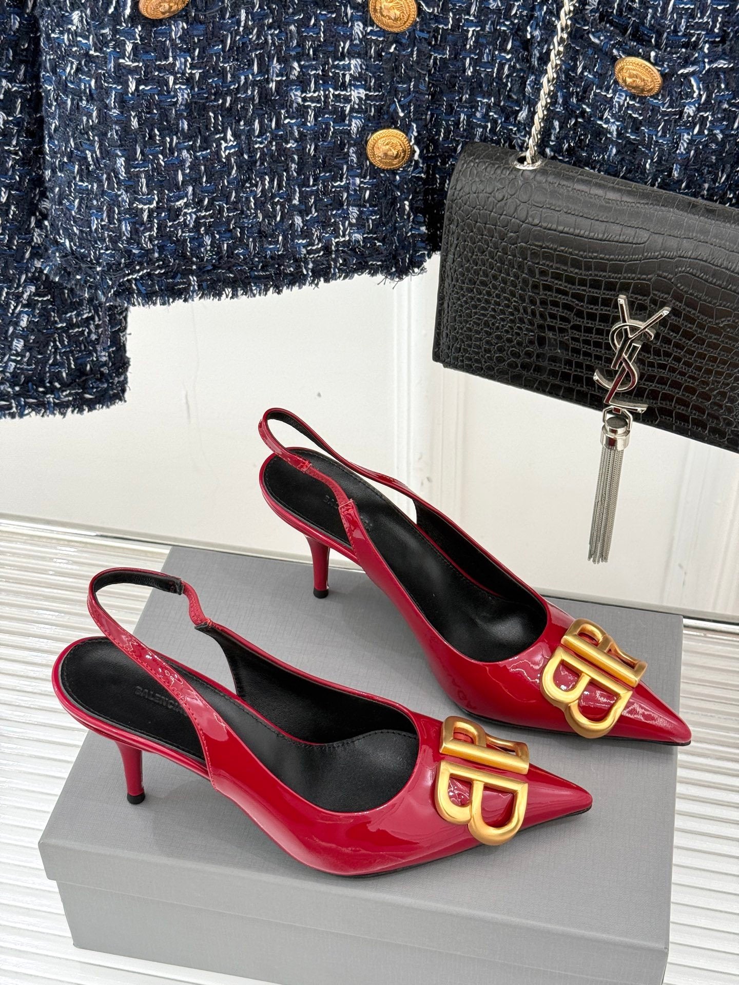 RED PATENT SLINGBACK POINTED HEELS