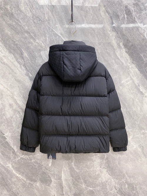 BLACK PADDED PUFFER JACKET WITH HOODED COLLAR
