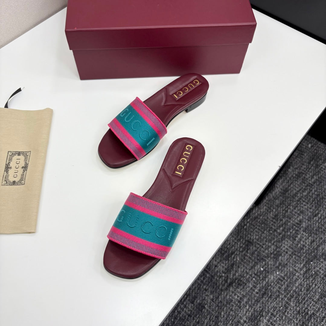 BURGUNDY MULTICOLOR LOGO WEB SLIDE SANDALS