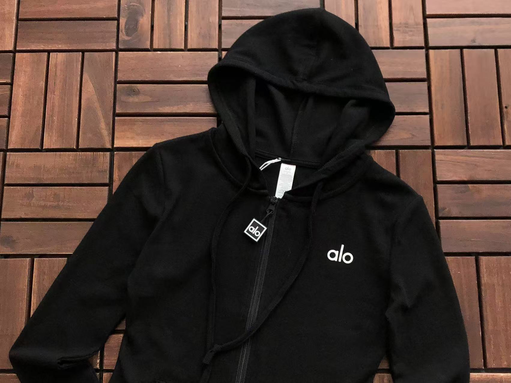 ZIP-UP HOODED JACKET