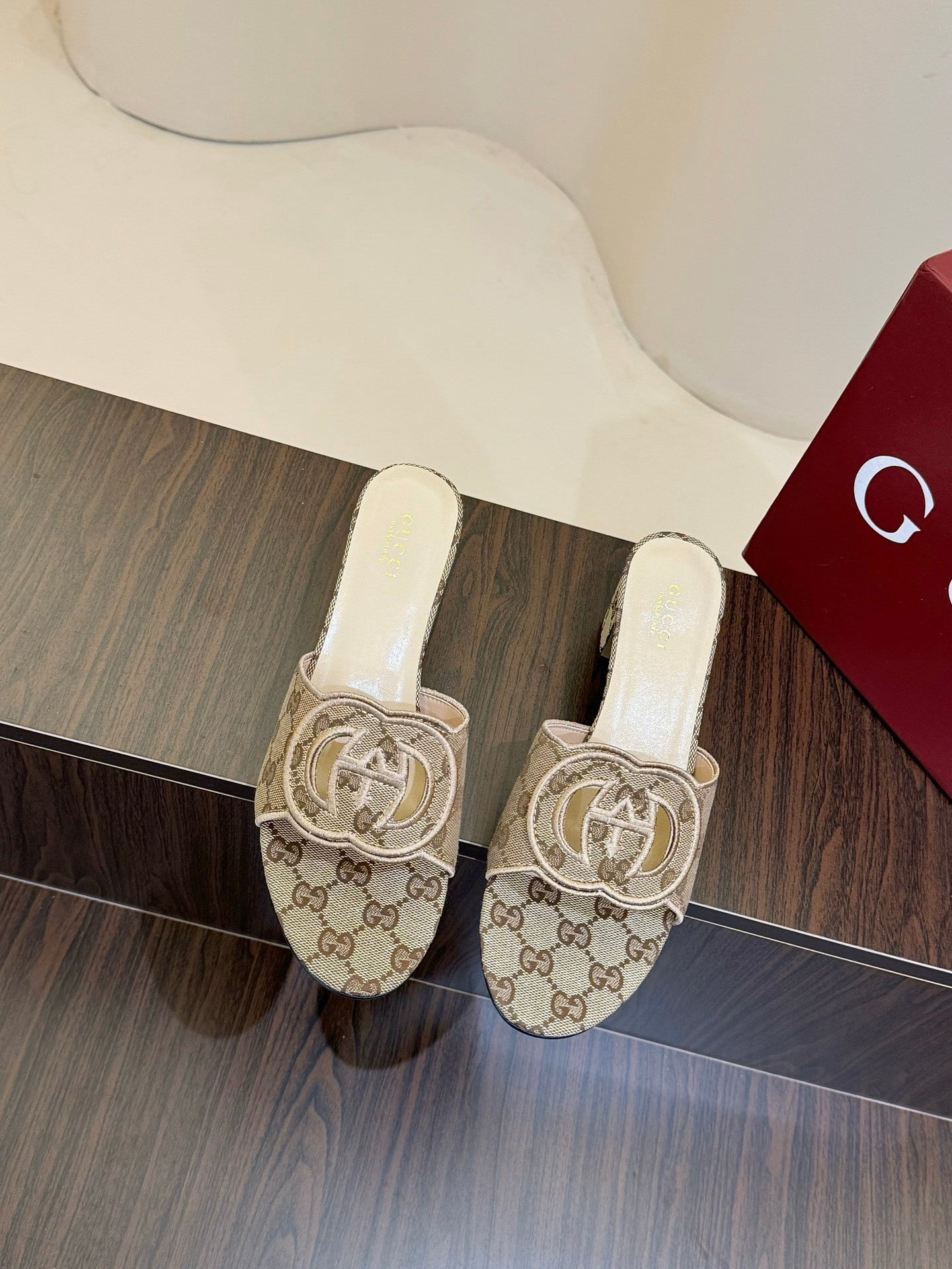 BEIGE MONOGRAM BLOCK HEEL MULES