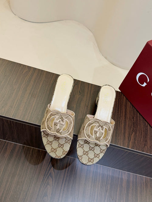 BEIGE MONOGRAM BLOCK HEEL MULES