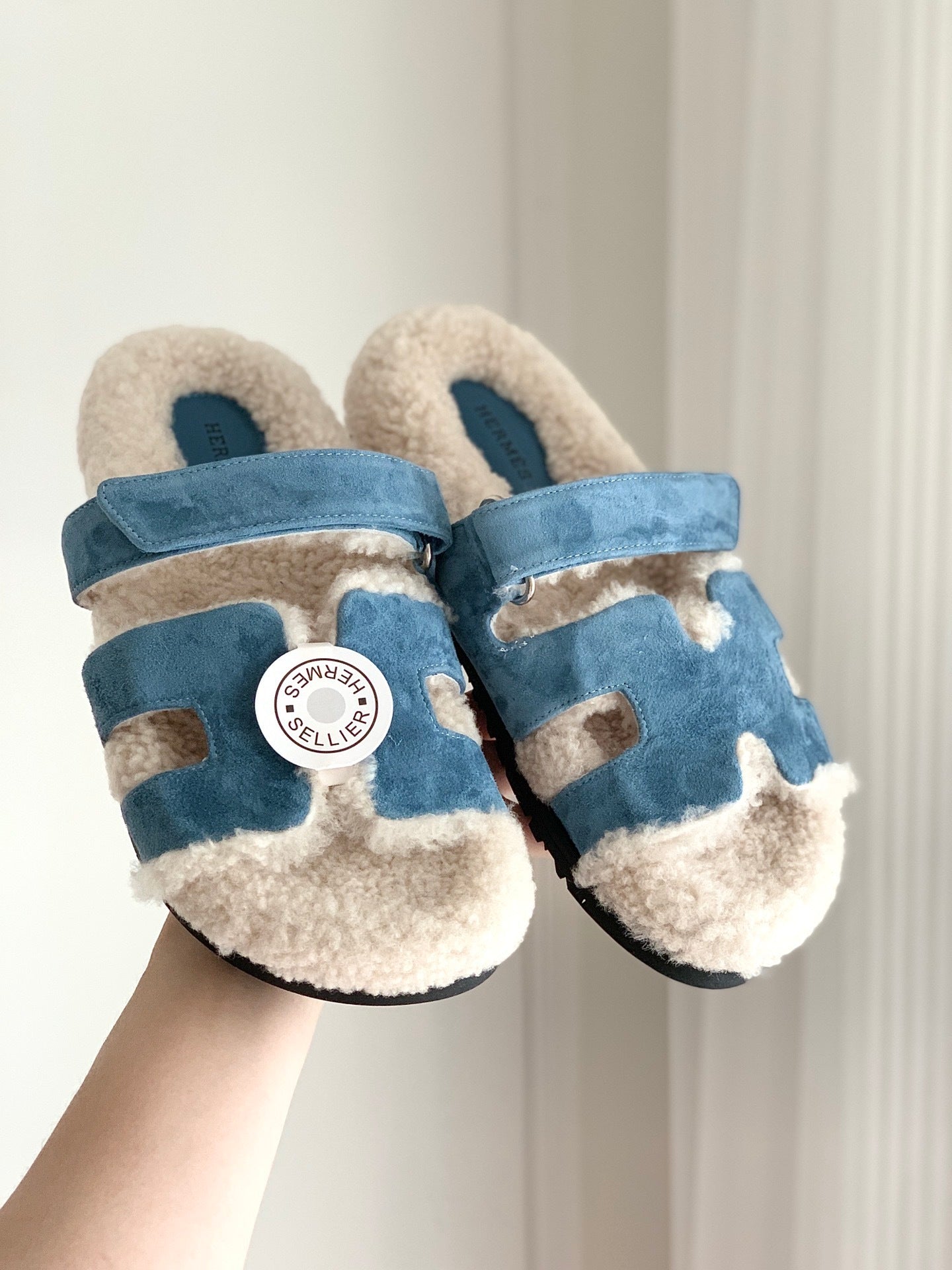 SHEARLING SLIDE SANDALS WITH BLUE SUEDE STRAPS