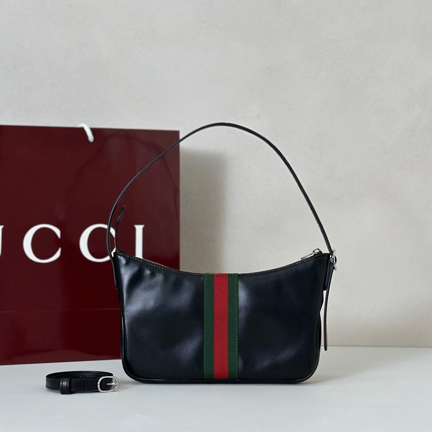 STRIPED LEATHER SHOULDER BAG