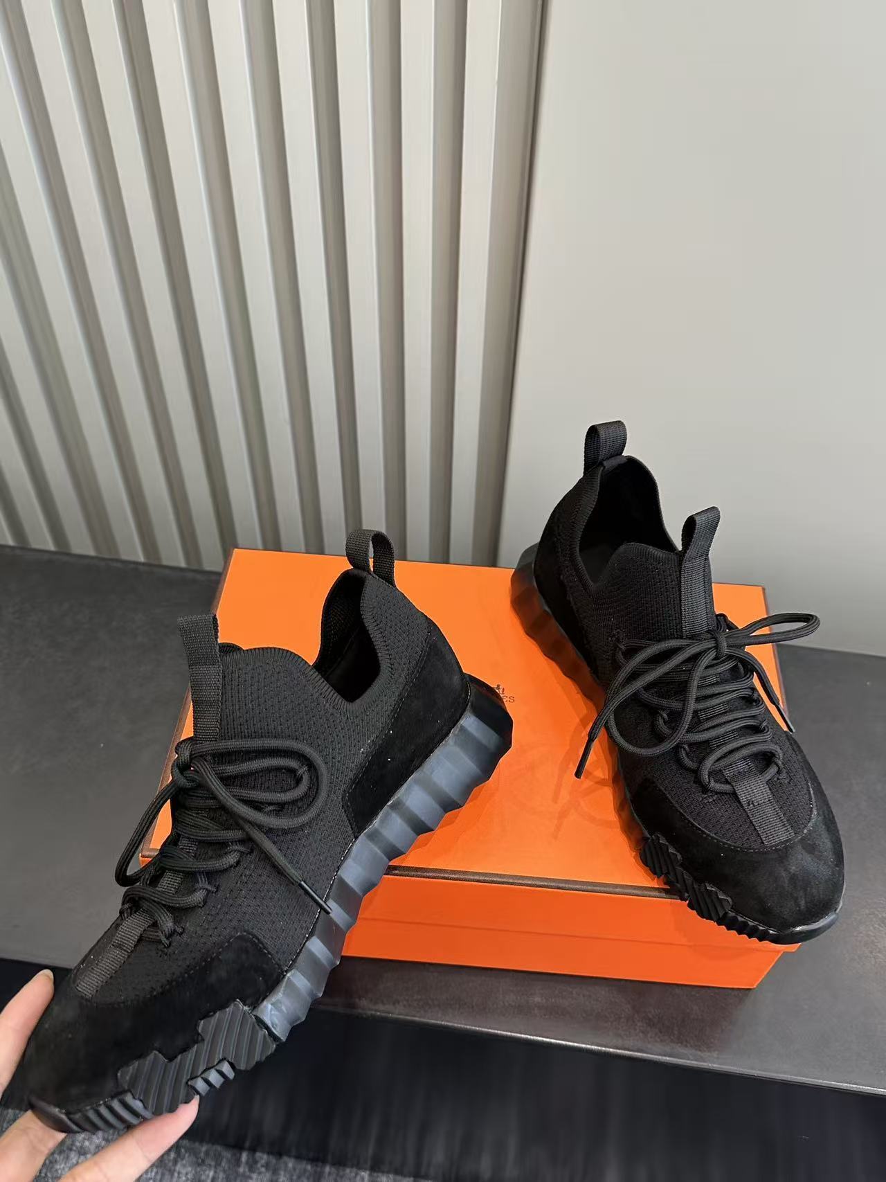 BLACK TECH-KNIT SNEAKERS WITH SUEDE PANELS & SCULPTED SOLE