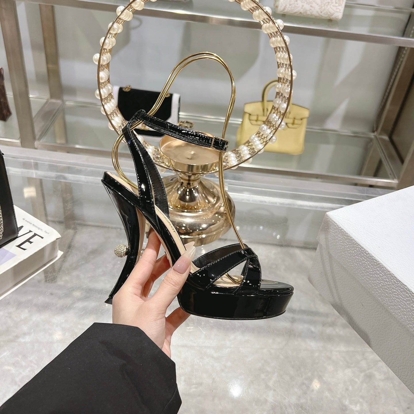 PATENT PLATFORM STRAPPY HEELS – BLACK