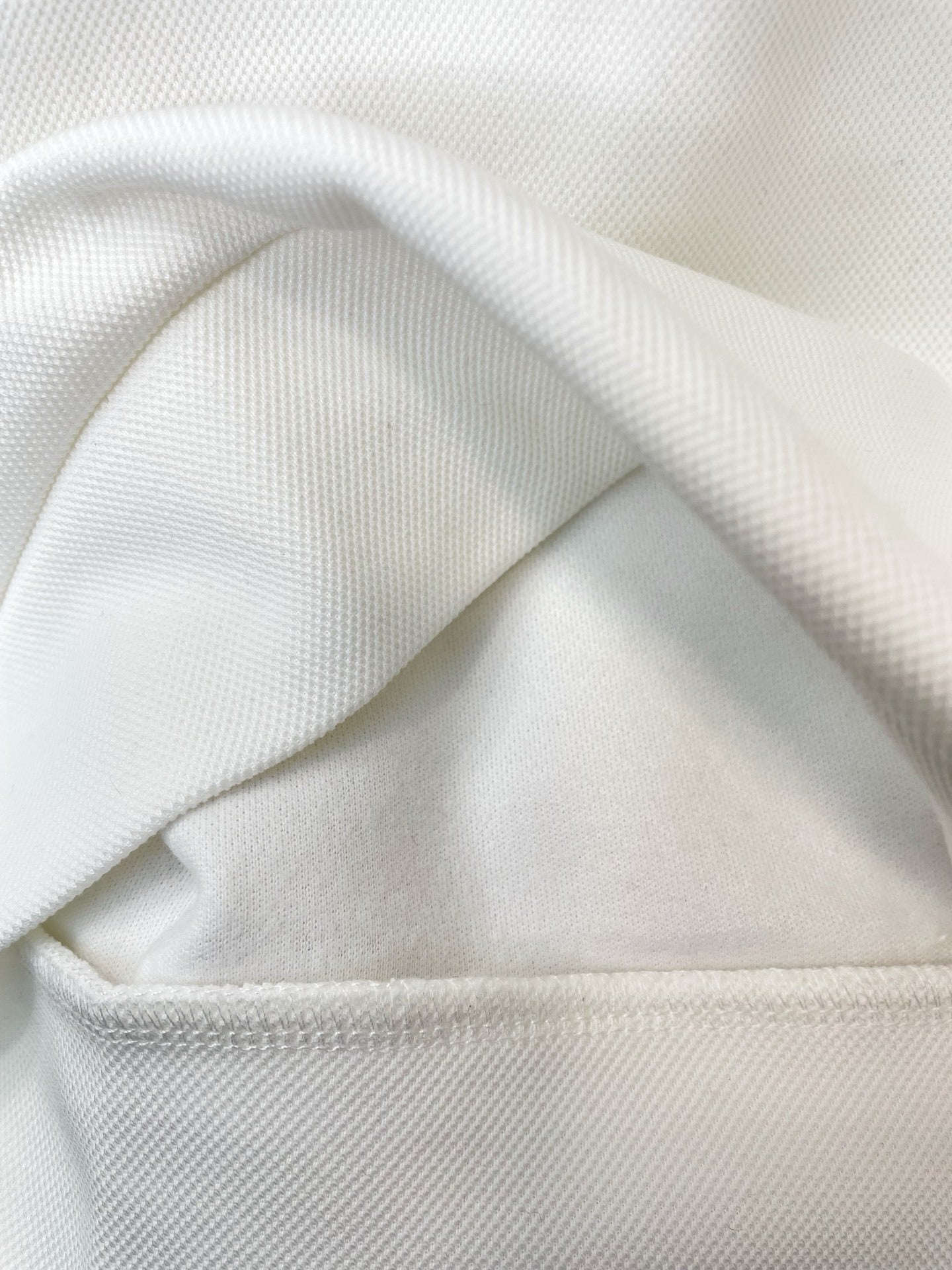 HALF ZIP COLLARED SWEATSHIRT WITH EMBROIDERED DETAIL