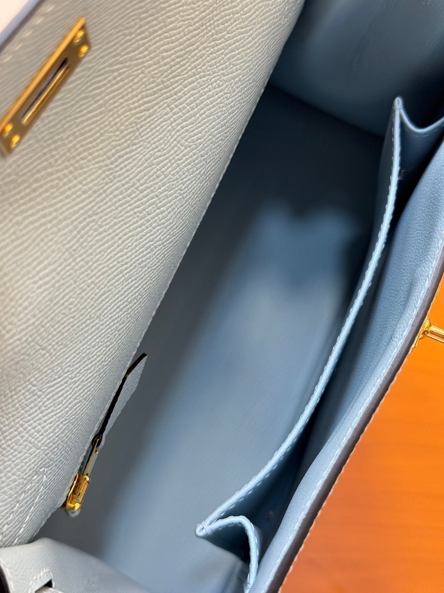 POWDER BLUE ELEGANCE TOP HANDLE BAG