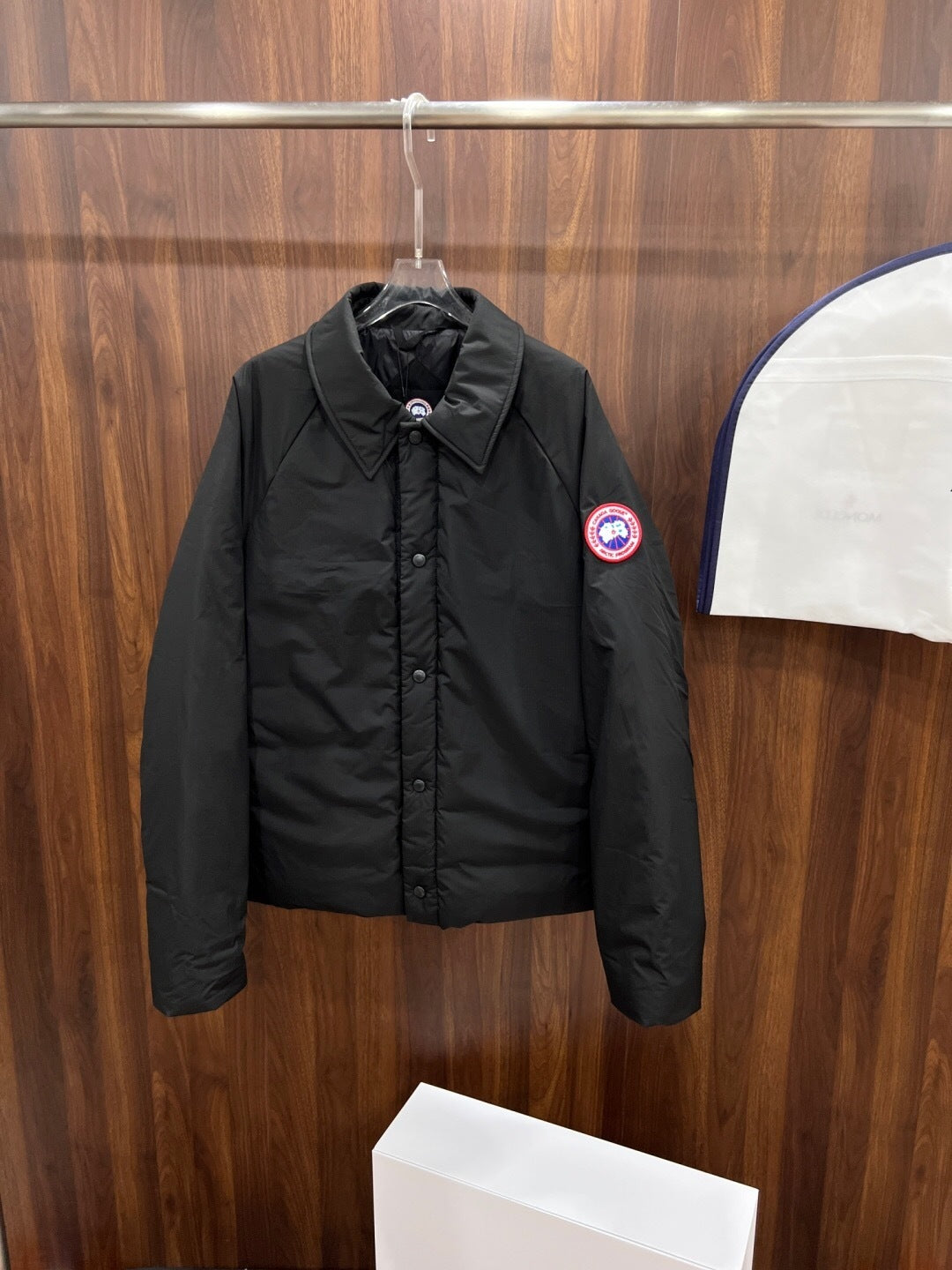 PADDED SNAP-BUTTON JACKET WITH CLASSIC COLLAR