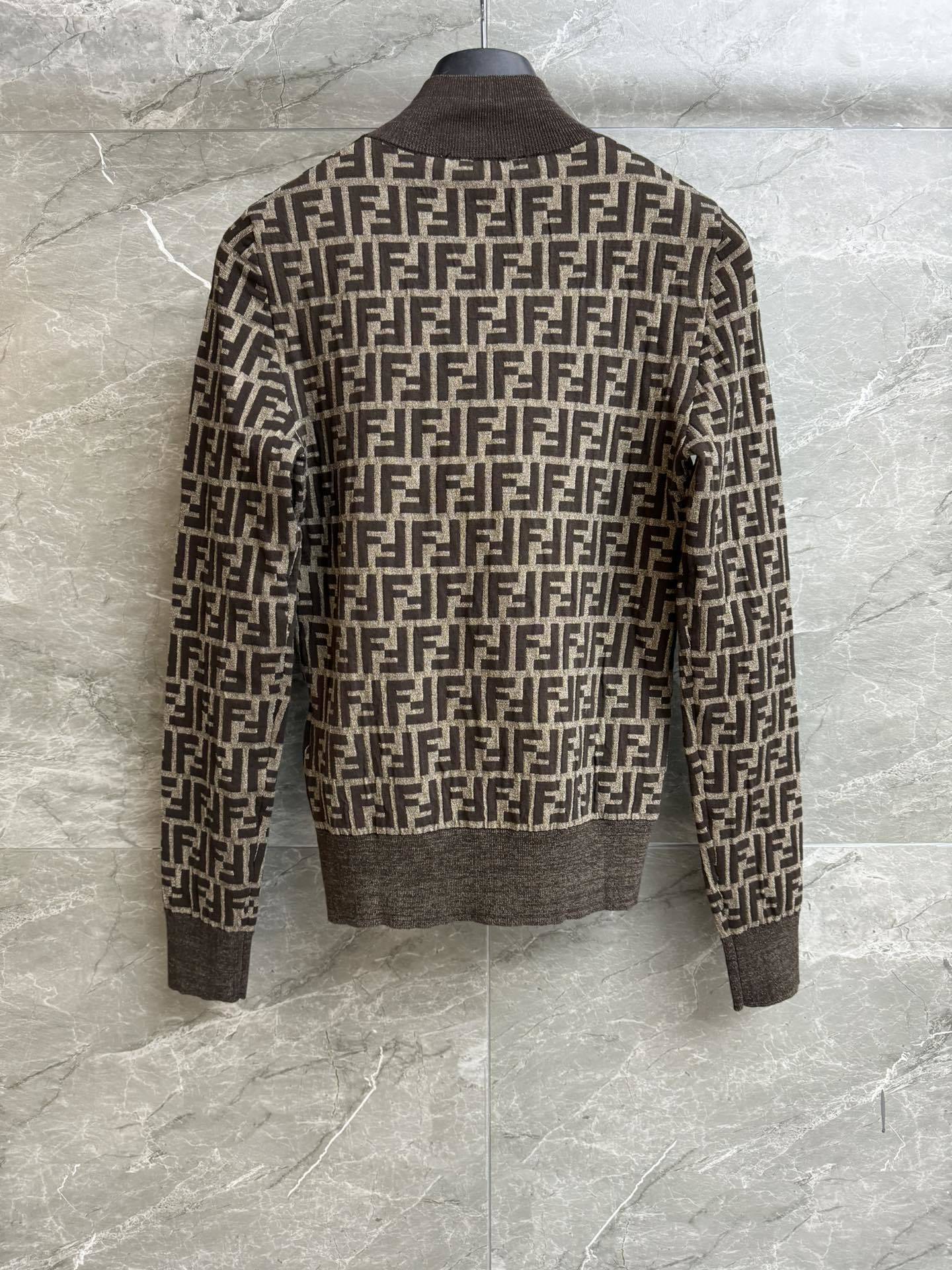 PATTERN TURTLENECK SWEATER