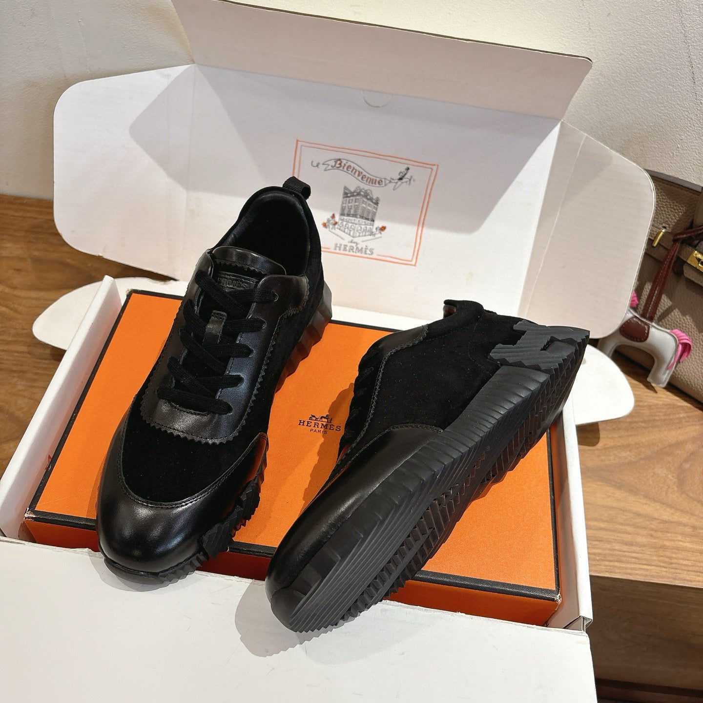 BLACK LEATHER & SUEDE LOW-TOP SNEAKERS