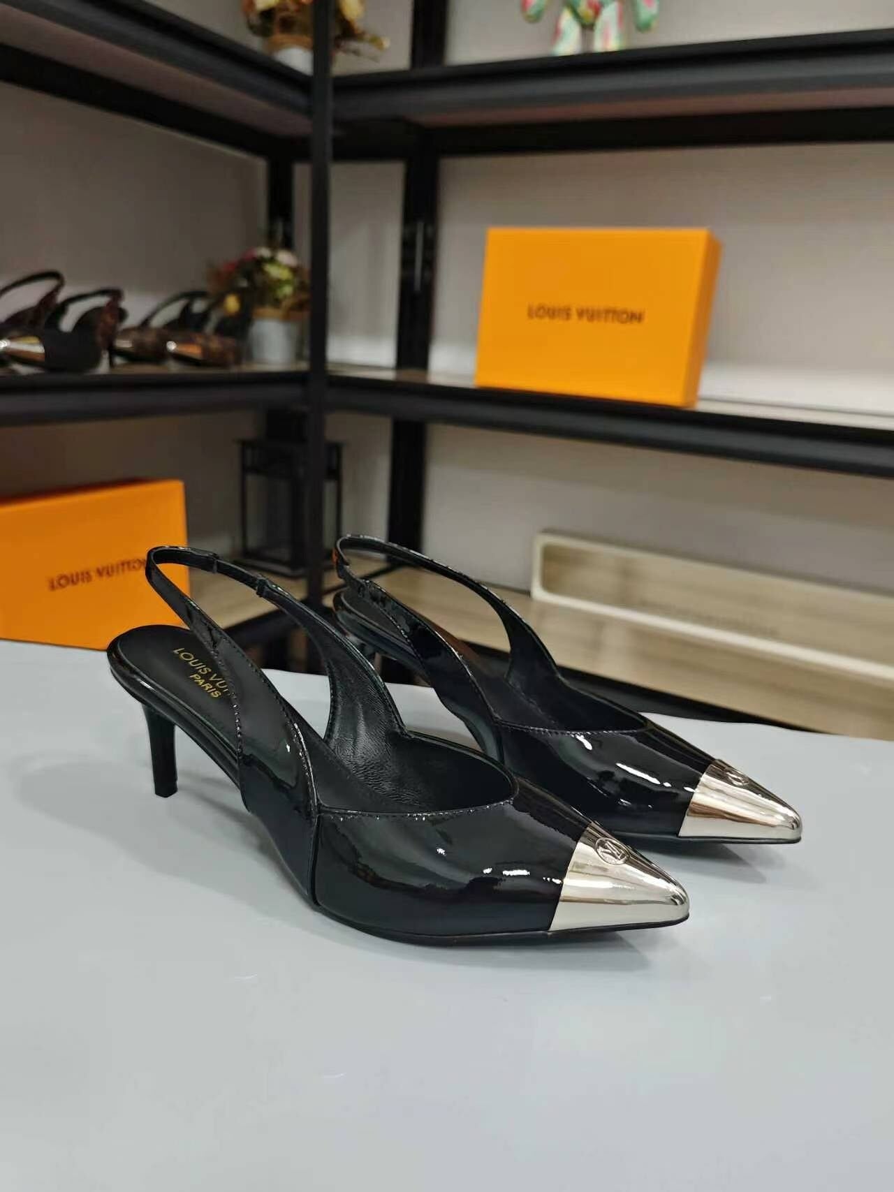 BLACK PATENT SLINGBACK HEELS WITH METAL TOE CAP