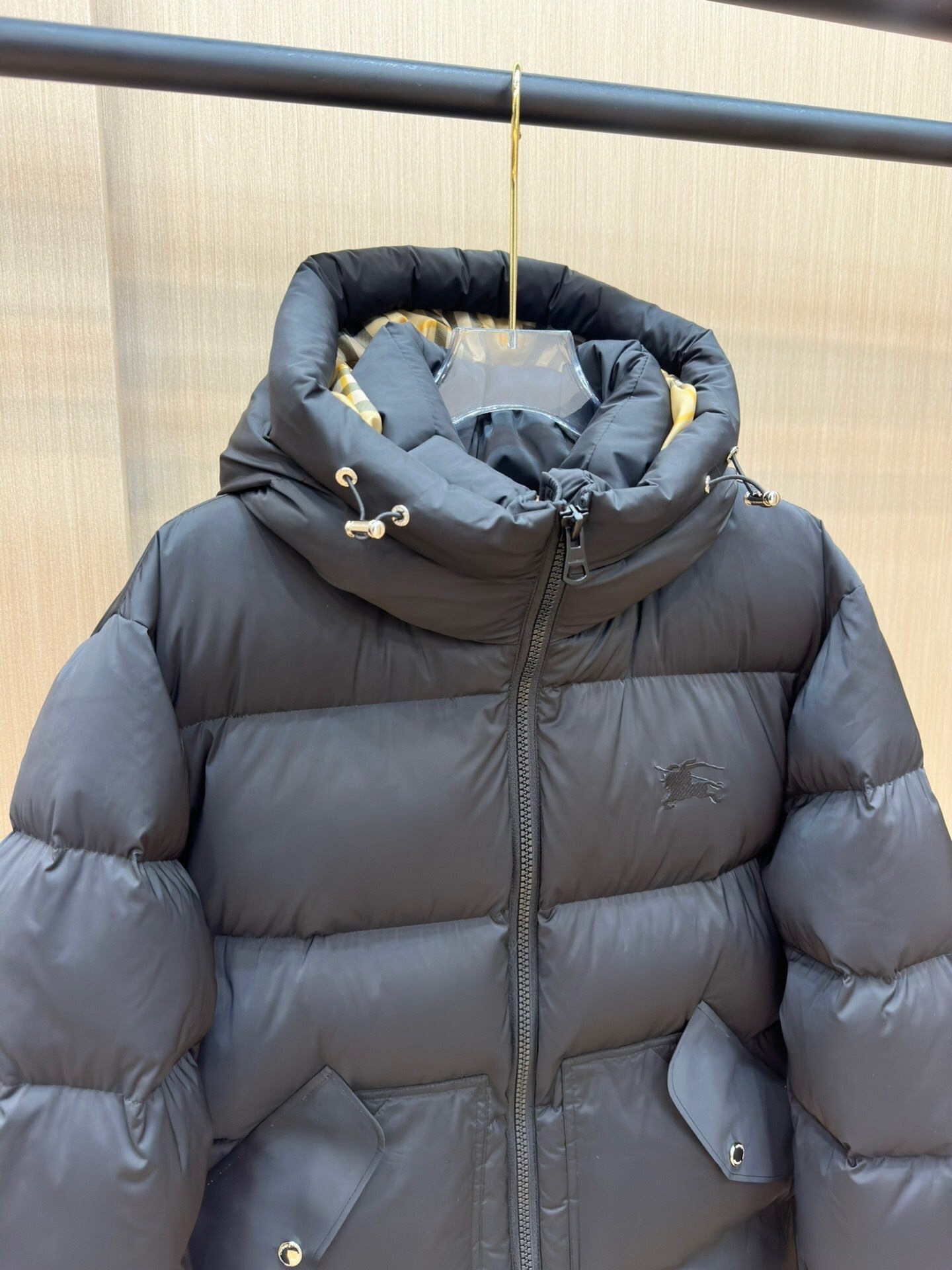 CLASSIC QUILTED HOODED PUFFER JACKET