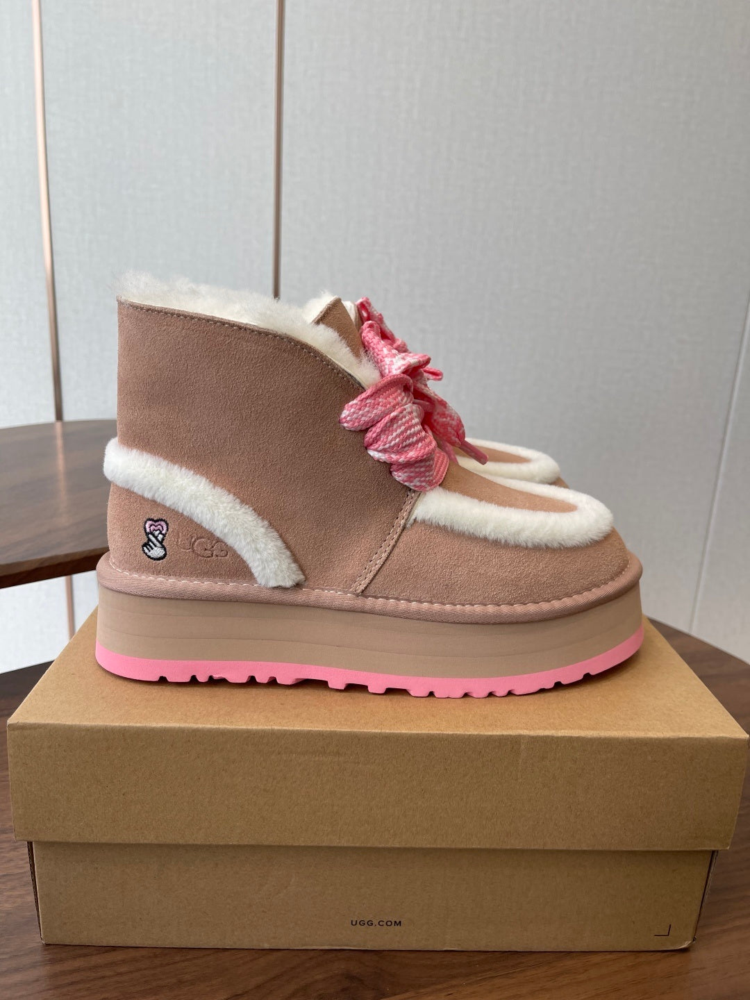 COZY PLATFORM ANKLE BOOTS – PINK