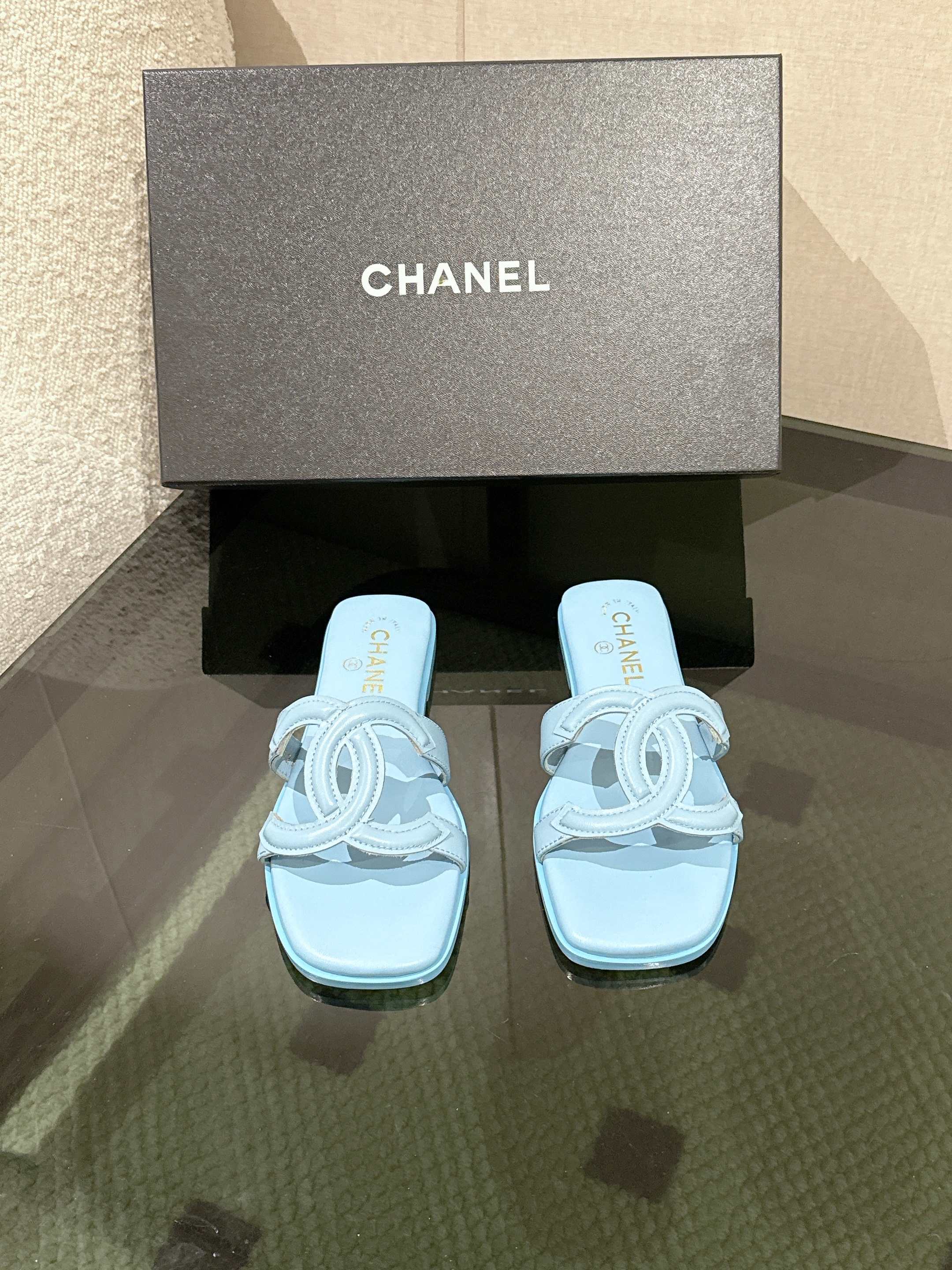 PASTEL BLUE MINIMALIST SLIDE SANDALS