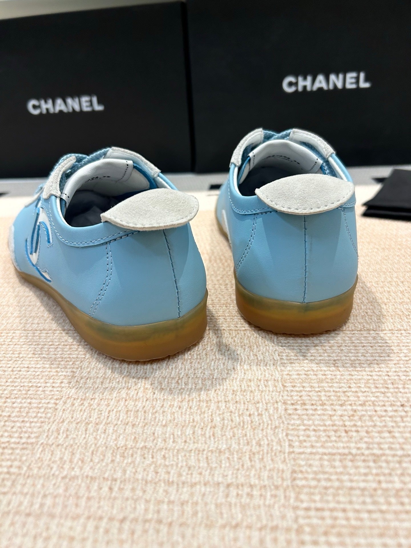 LOGO PANEL LOW-TOP SNEAKERS