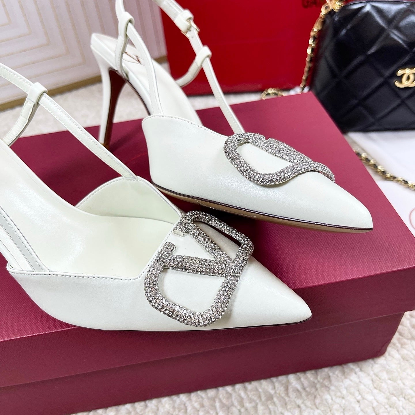 POINTED TOE SLINGBACK HEELS – WHITE WITH CRYSTAL BUCKLE