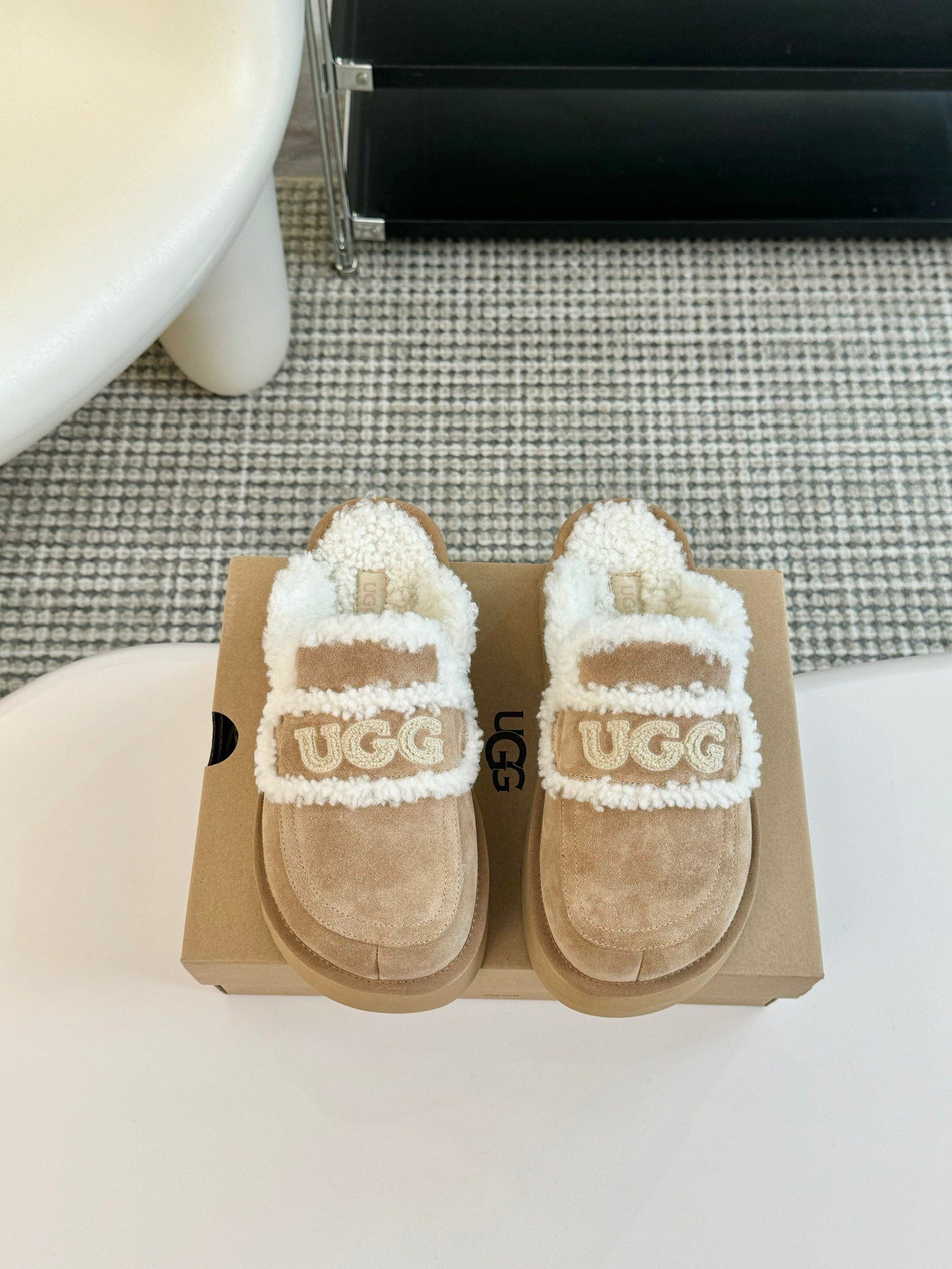 PLATFORM SHEARLING STRAP SLIPPERS