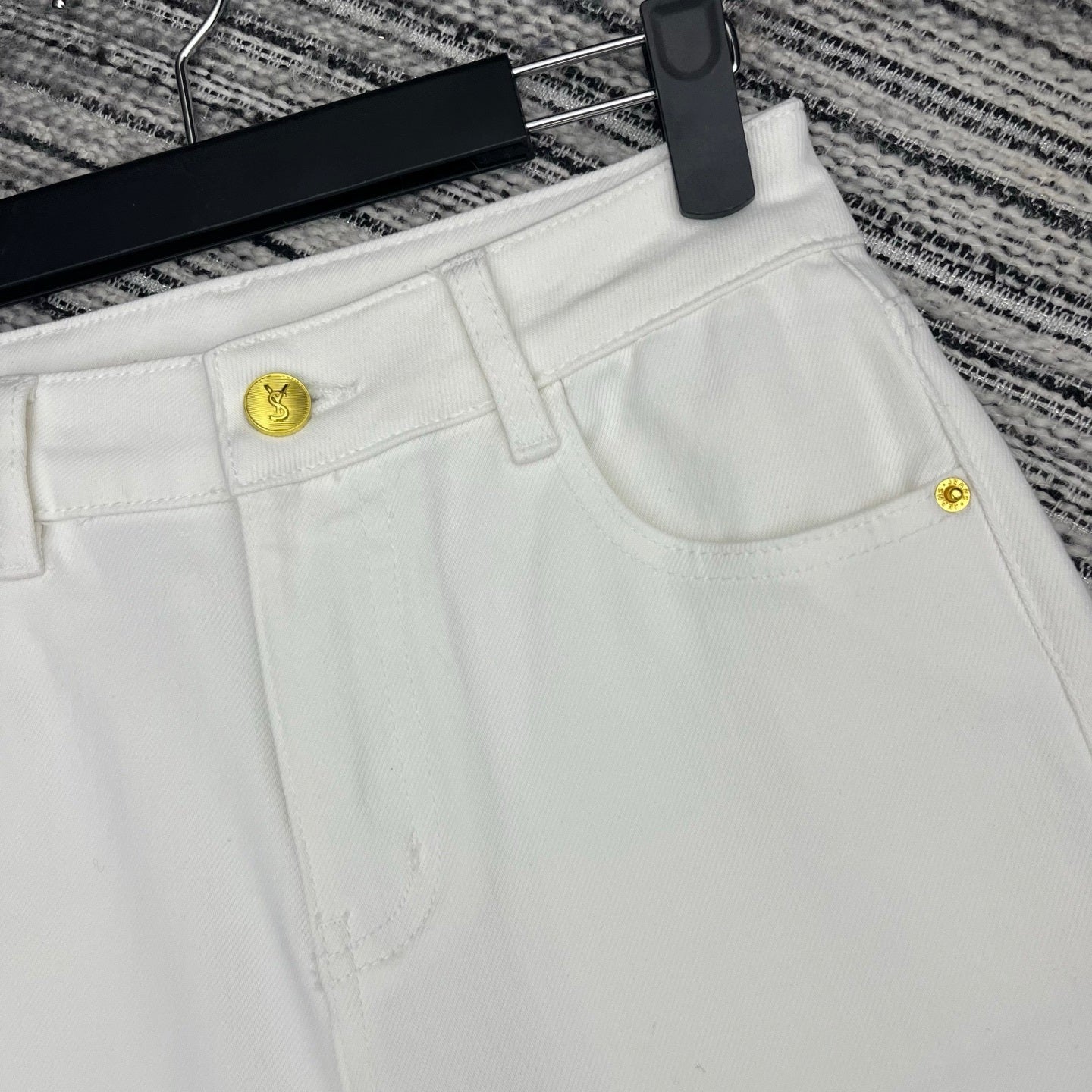HIGH-WAIST WIDE-LEG TAILORED PANTS
