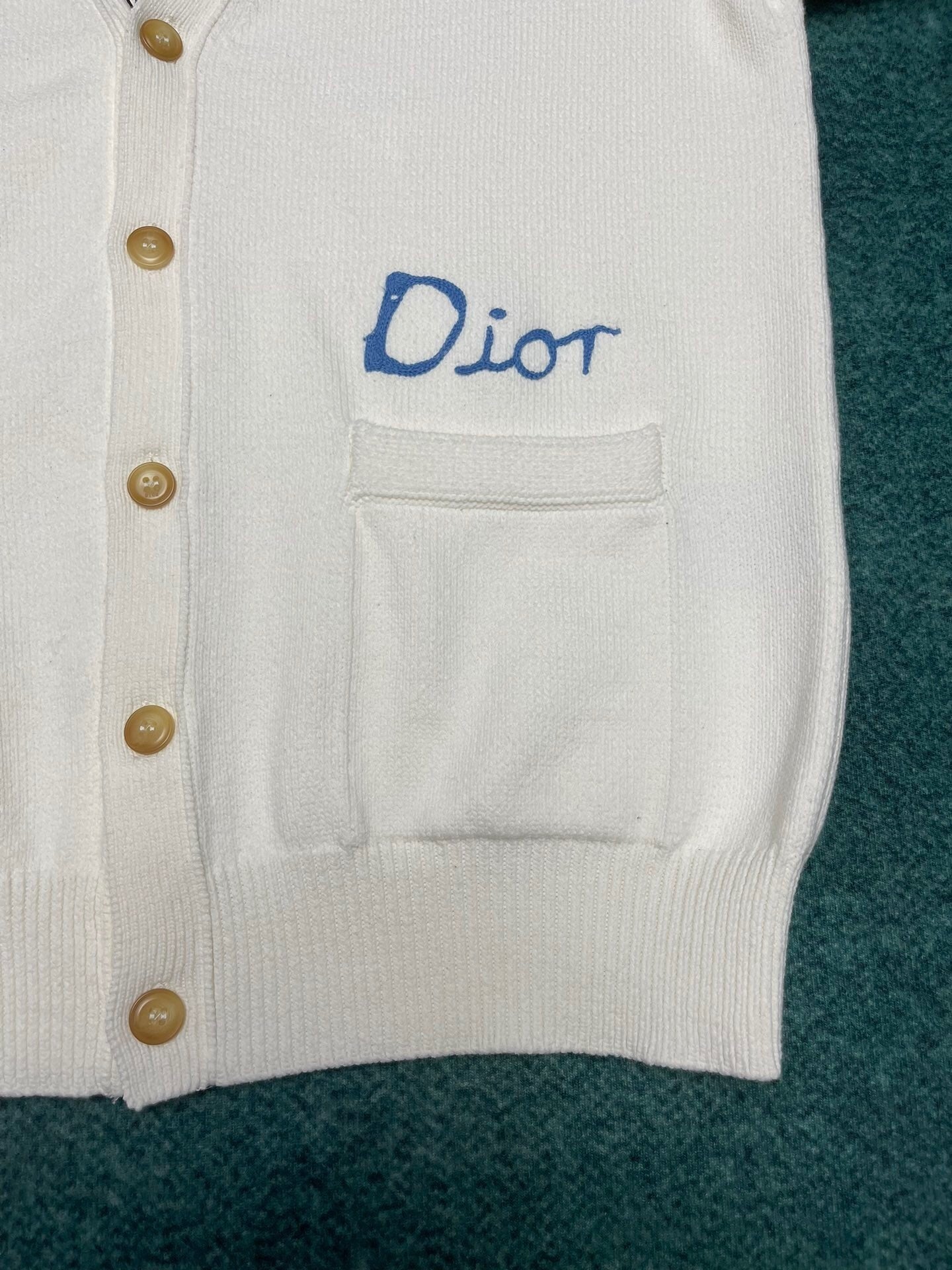 SCRIPT BACK PRINT KNIT SWEATER