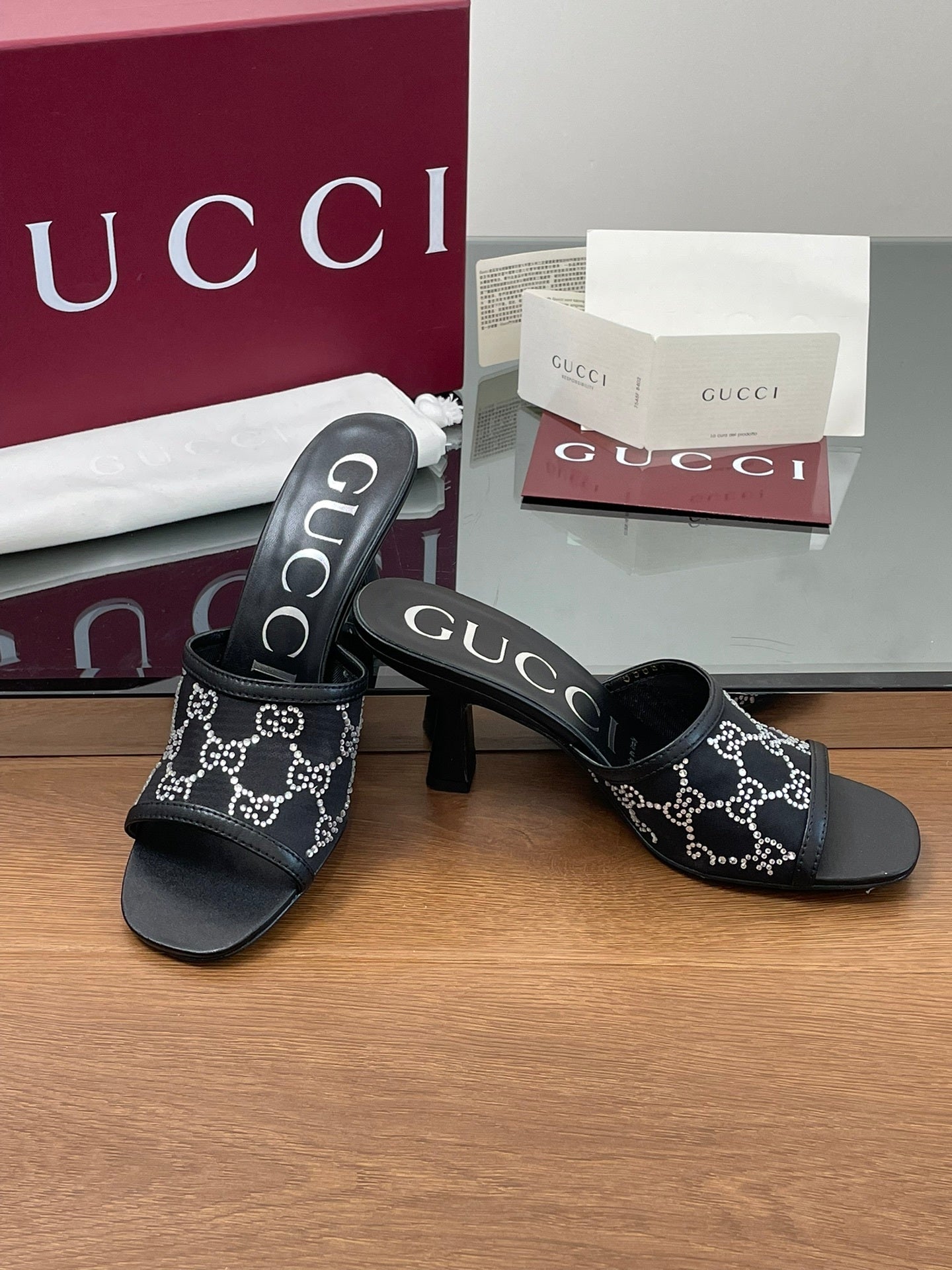 BLACK CRYSTAL PATTERN HEEL SLIDES