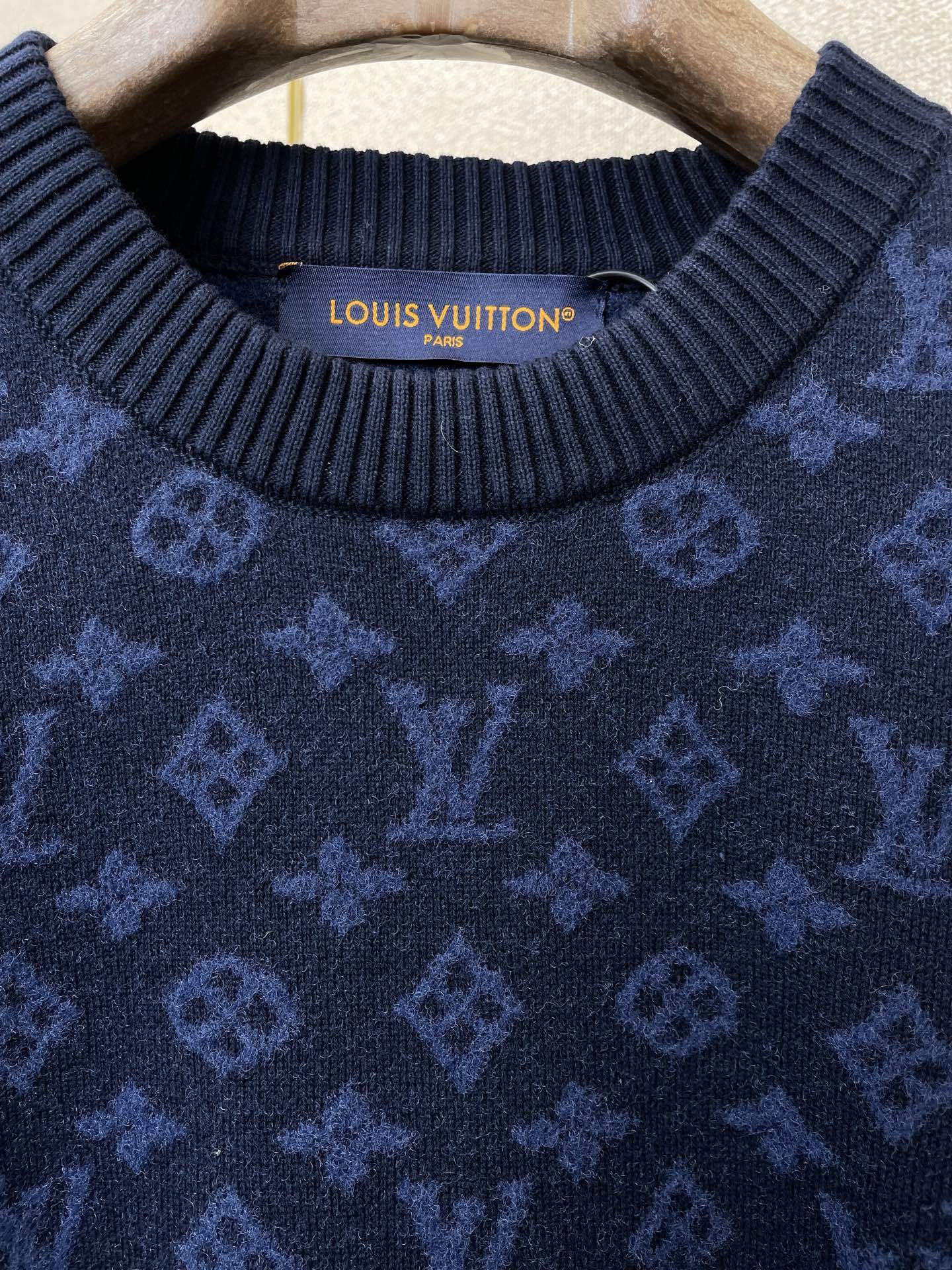 TEXTURED TWO-TONE KNIT T-SHIRT