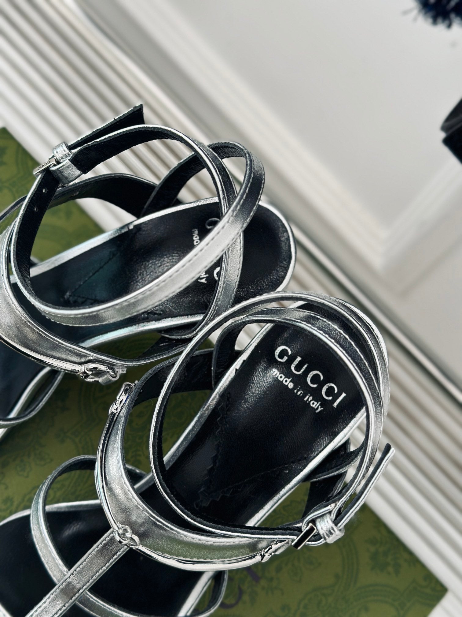 METALLIC SILVER STRAPPY HEEL SANDALS WITH SLIM SILHOUETTE
