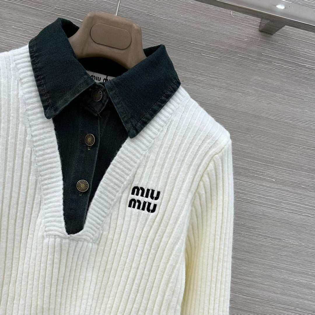 RIBBED V-NECK KNIT SWEATER