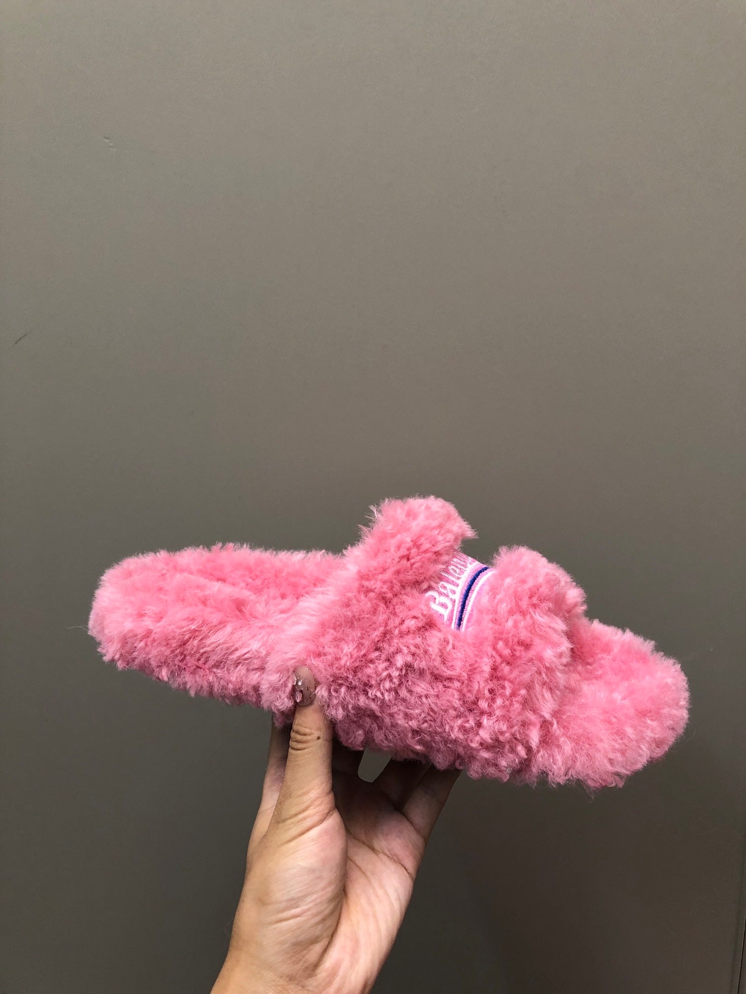 PINK FLUFFY COMFORT SLIDES