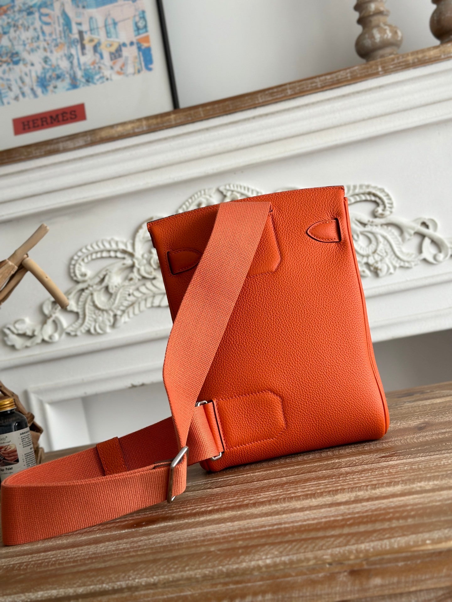 ORANGE TEXTURED LEATHER LOCK CROSSBODY BAG
